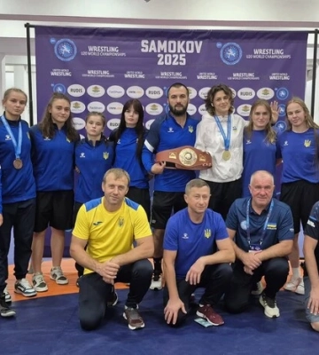 Українки завершили чемпіонат світу з боротьби U20 з трьома нагородами