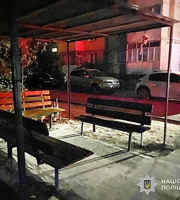 У Миколаєві поліція затримала чоловіка, який під час сварки тяжко поранив ножем товариша