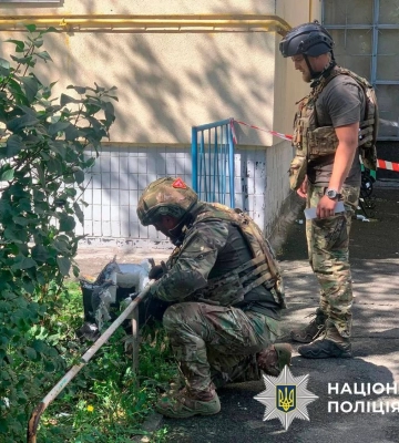 У Соломʼянському районі Києва російський дрон впав на дорогу
