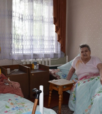 Поруч у старості: як у громаді на Волині дбають про літніх людей