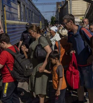 Понад 200 тисяч людей потребують евакуації з двох областей України