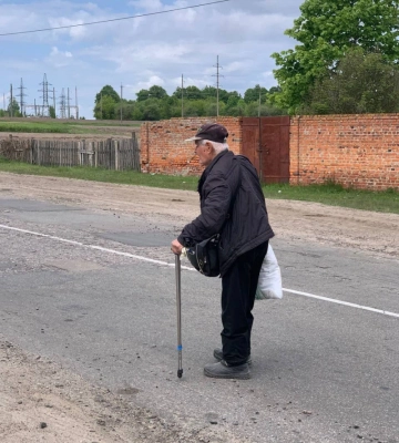 Волинські поліцейські розшукують 78-річного чоловіка, який зник дорогою додому