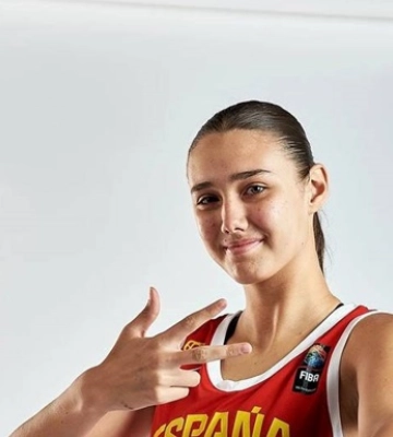 Дочь функционера ФБУ выиграла чемпионат Европы в составе сборной Испании