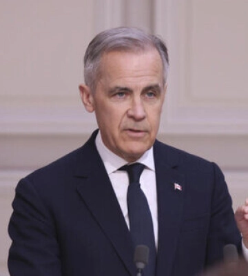Прем’єр Канади Карні прибув до Києва