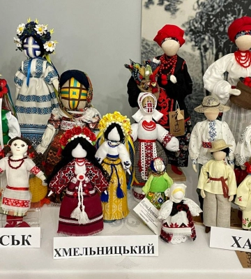 Майстриня Лідія Лапка представила унікальну колекцію ляльок «Ти – душа. Ти – моя Україна»