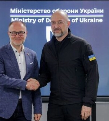 Активизация совместного производства и тренировки украинских военных: Шмыгаль и министр обороны Латвии Спрудс провели переговоры