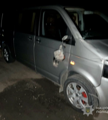 Одна автівка збила, а друга наїхала: під колесами двох авто загинув пішохід в Одеському районі, - ФОТО