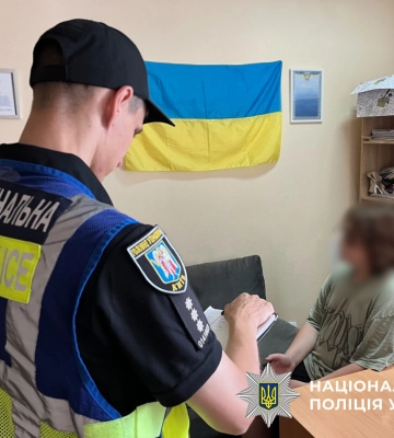 У Києві поліція розбирається з батьками хлопчика, який підірвав петарду біля кафе