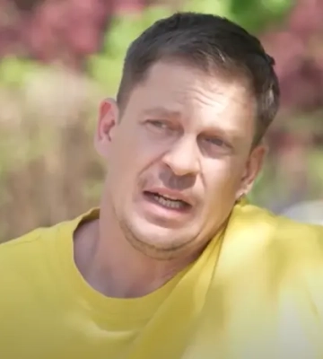 Показав середній палець. Актор Андрій Ісаєнко розказав про свою образу на Театр Франка