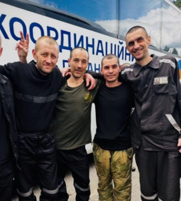 У День Незалежності України відбувся обмін полоненими з РФ, фото