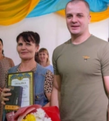 Співробітницю Херсонської бібліотечної системи Олену Джалову нагородили подякою до Дня Незалежності