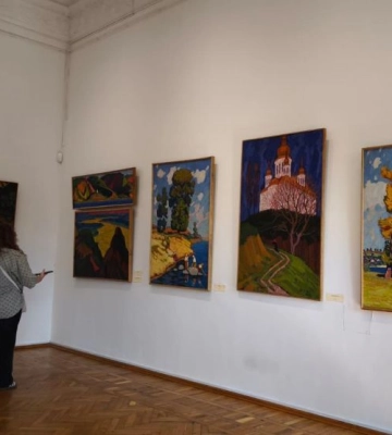 У Черкасах в музеї презентували виставку картин Григорія Синиці (ФОТО)