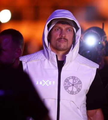Бывший чемпион мира назвал боксера, которому не стоит драться с Усиком Бывший чемпион мира назвал боксера, которому не стоит драться с Усиком