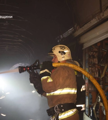 Як виглядають домівки сумчан після “святкових” обстрілів