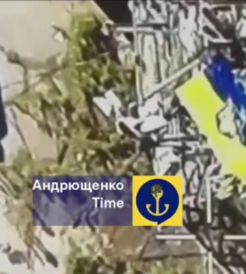 Оккупанты подорвались, пытаясь снять украинский флаг в Олешках