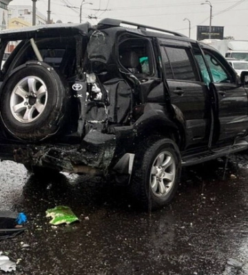 В Харькове водитель Toyota врезался в автобус и троллейбус: пострадали семь человек