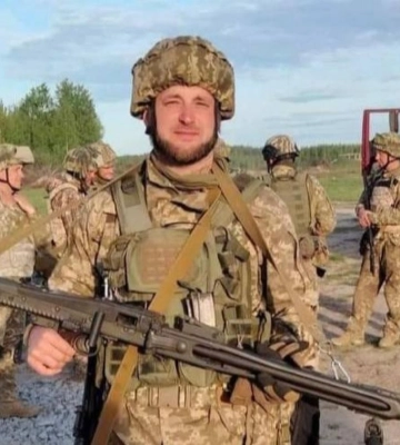 Після трьох років полону додому повернувся боєць із Рівненщини Олександр Ткачук