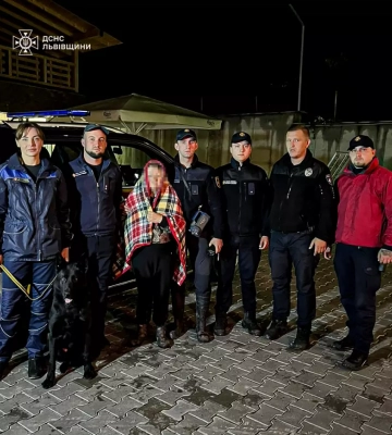 На Львівщині рятувальники відшукали стареньку, яка пішла по гриби та заблукала в лісі