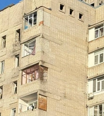 Российские беспилотники атаковали Сумы — попадание в дом и АЗС