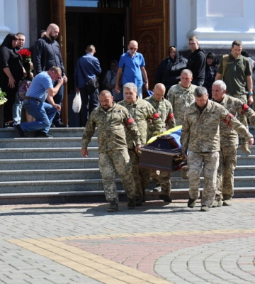 Луцьк попрощався з Героєм Анатолієм Гончаревичем