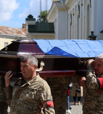 У Луцьку провели в останню дорогу Героя Анатолія Гончаревича