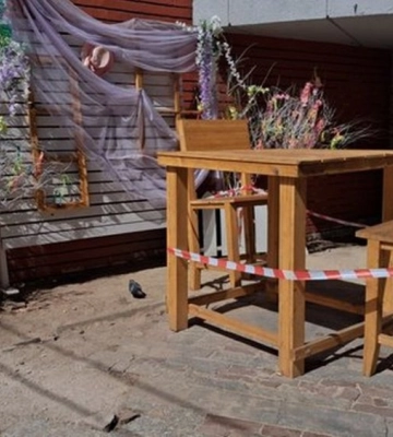 У Дніпрі в парку інсталяція впала на дитину і проломила їй голову (Відео)