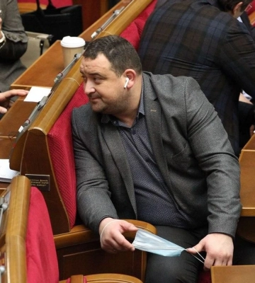 Замість здешевлення ліків - закриття аптек. Кому та навіщо вигідне знищення фармацевтичного ринку?