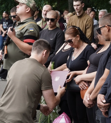 В Ужгороді попрощалися із 25-річним гранатометником Денисом Виднянським