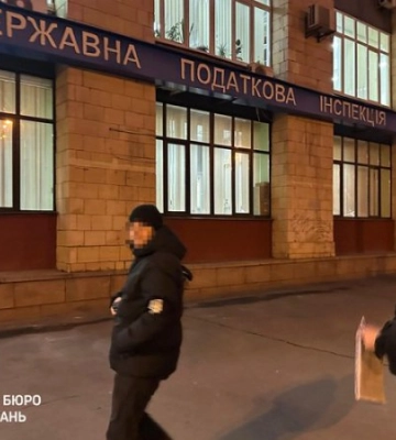 На Харківщині судитимуть податківців, які вимагали хабарі від підприємців