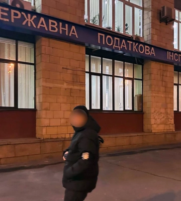 Війна війною… а податківців у Харкові підозрюють у вимаганні