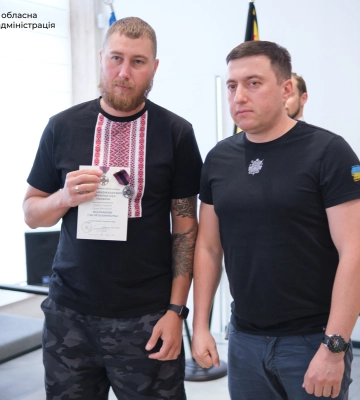 Іменем українського народу: в Запоріжжі нагородили військовослужбовців, що повернулися з полону