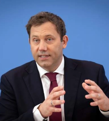 Берлин пообещал миллиарды: сколько ежегодно будет получать Украина