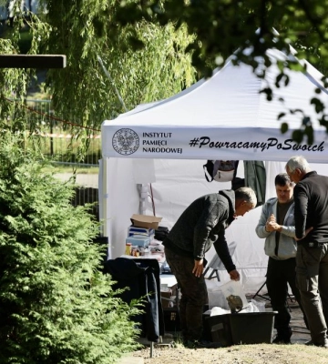 На території колишнього цвинтаря у Львові виявили рештки пів сотні невідомих осіб