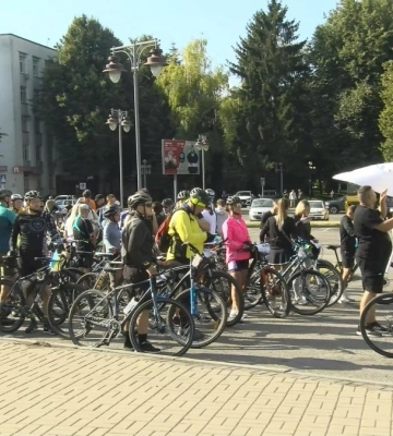 У Рівному понад 150 учасників взяли участь у благодійному велопробігу &quot;За Незалежність&quot; (ВІДЕО)