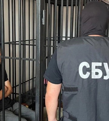 На Одещині до 15 років тюрми засудили зрадника, який шпигував за військовими під виглядом жінки