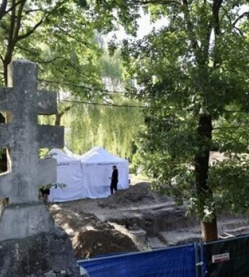 Українсько-польська експедиція виявила близько 40 тіл у братських могилах під час ексгумацій у Львові. ФОТОрепортаж