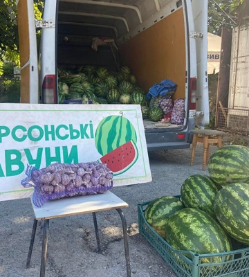 На ТОТ Херсонщини дефіцит кавунів: окупанти вивозять врожай до рф