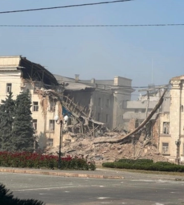 На трасі Херсон-Миколаїв можливі обмеження руху через високу активність російських дронів – ОВА