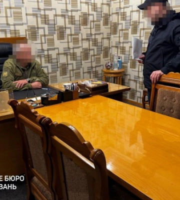 На Харківщині затримали керівництво колонії за підозрою у знущанні над засудженими
