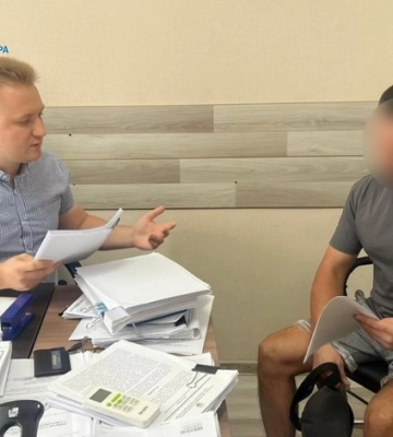Киянин вдавав закоханого у вдову військового та заволодів ₴350 тис. жінки, які начебто треба заплатити за його звільнення від&amp;hellip;
