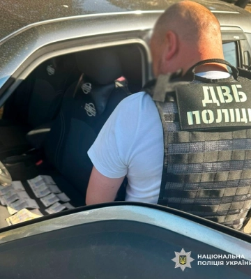 Схеми заробітку на послугах ТСЦ викрили оперативники ДВБ Нацполіції відразу в трьох регіонах