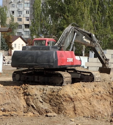 У міськраді пояснили, чому у Херсоні досі тривають роботи у “підземних школах”