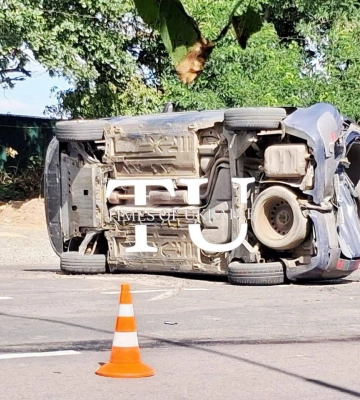 Біля Луцька перекинувся бус, рух частково ускладнено. Відео