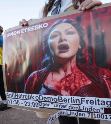Путинистка Анна Нетребко возвращается! В Лондоне требуют отменить выступления российской певицы