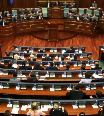 Парламент Косова зміг обрати спікера з 8-ї спроби