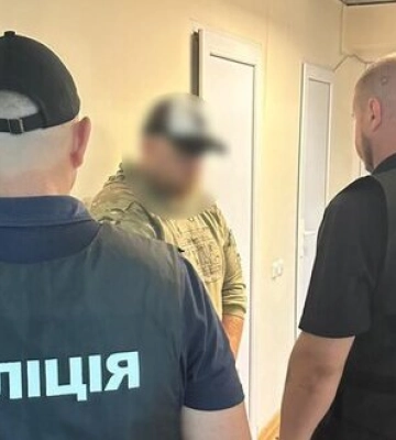 Головний сержант роти затриманий на Херсонщині на хабарі за приховування СЗЧ, - Нацполіція