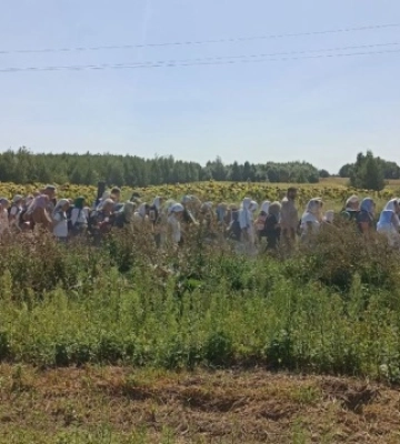 Священника УПЦ МП мобилизовали во время крестного хода в Почаевскую лавру