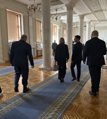 Американське посольство посилило охорону Келлога під час візиту в Україну через його популярність