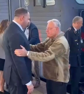 Американське посольство посилило охорону Келлога під час візиту в Україну через його популярність