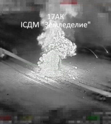 &quot;Земледелие&quot; пішло на добрива: БпЛА 27-ї Печерської бригади ліквідували ворожий інженерний комплекс під час руху. ВIДЕО